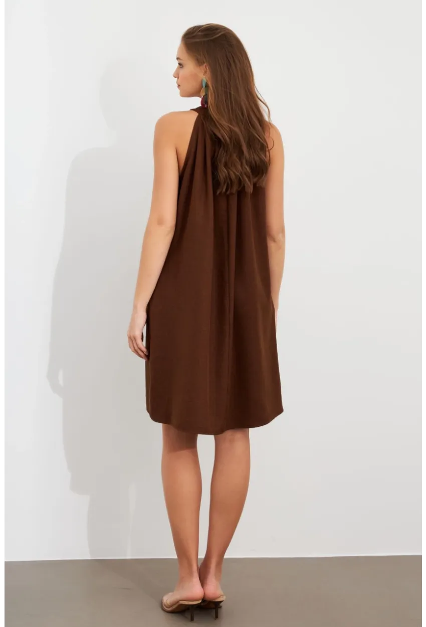 Kadın Kahverengi Halter Yaka Midi Elbise NH5029