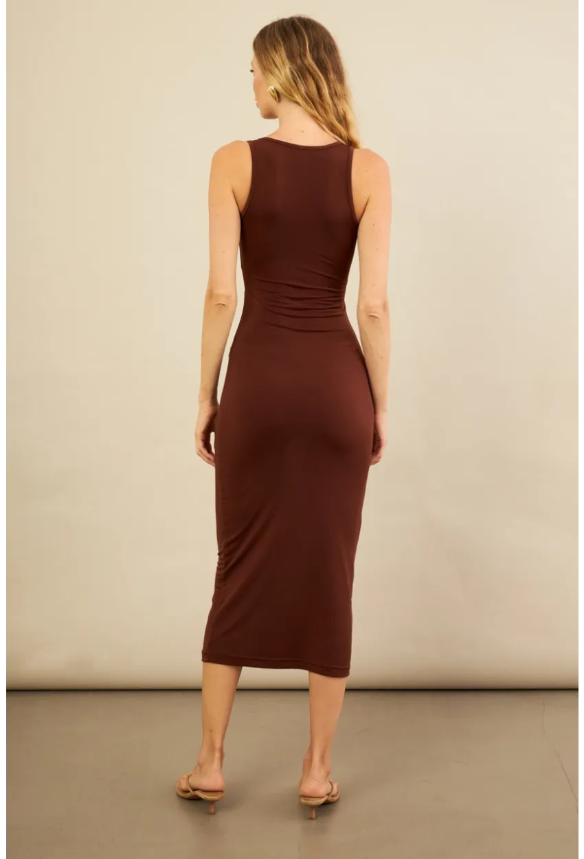 Kadın Kahverengi Toka Aksesuarlı Pencereli Midi Elbise KED7411