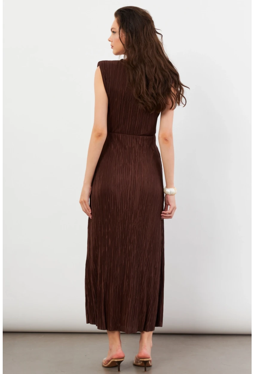 Kadın Kahverengi Vatkalı Pileli Astarlı Midi Elbise DMR436