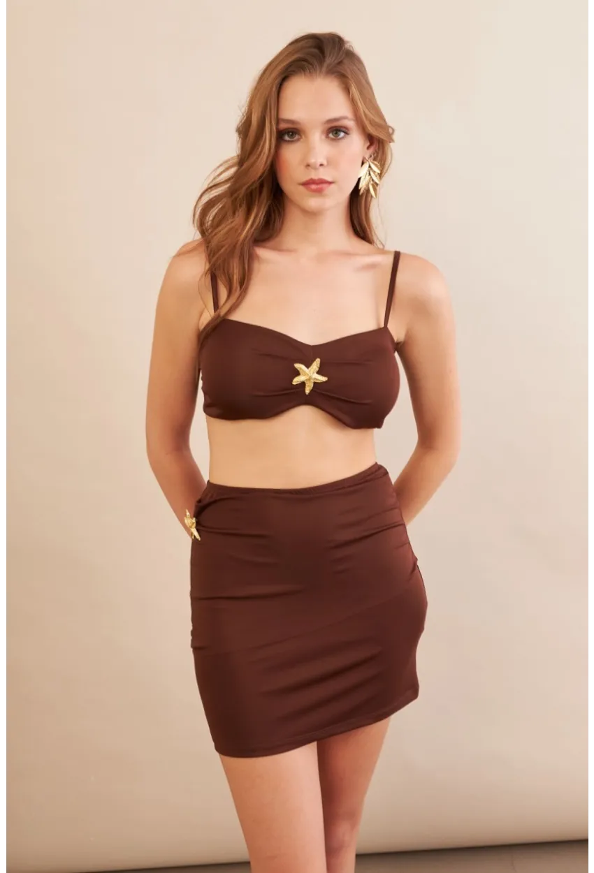 Kadın Kahverengi Yıldız Aksesuarlı Crop Etek Takım DCF054