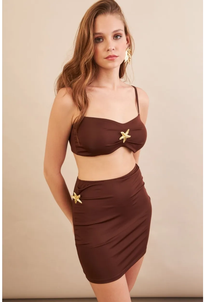 Kadın Kahverengi Yıldız Aksesuarlı Crop Etek Takım DCF054
