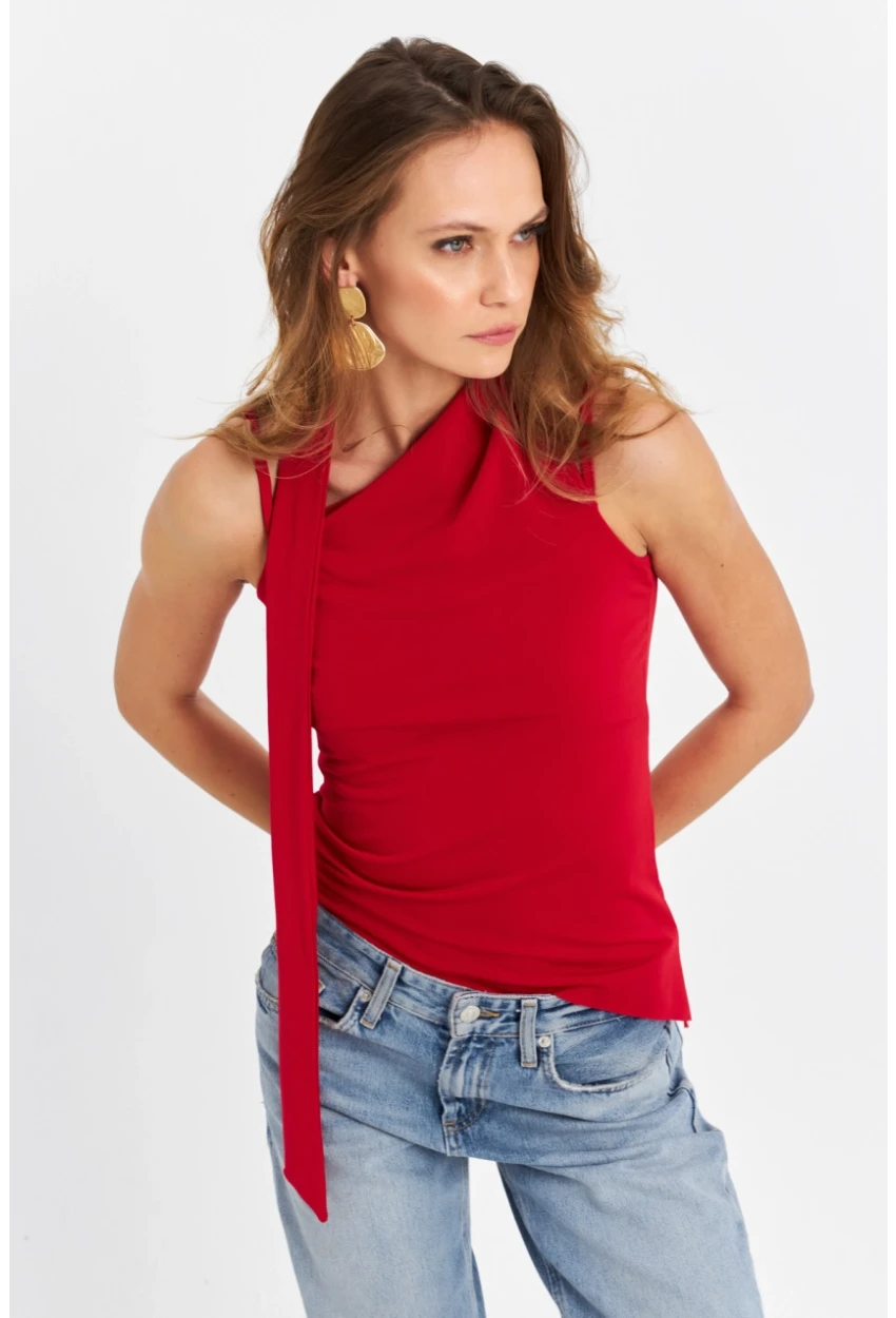 Kadın Kırmızı Fularlı Asimetrik Bluz HOR0079