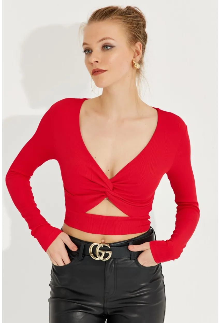 Kadın Kırmızı Önü Düğümlü Crop Bluz AYD244