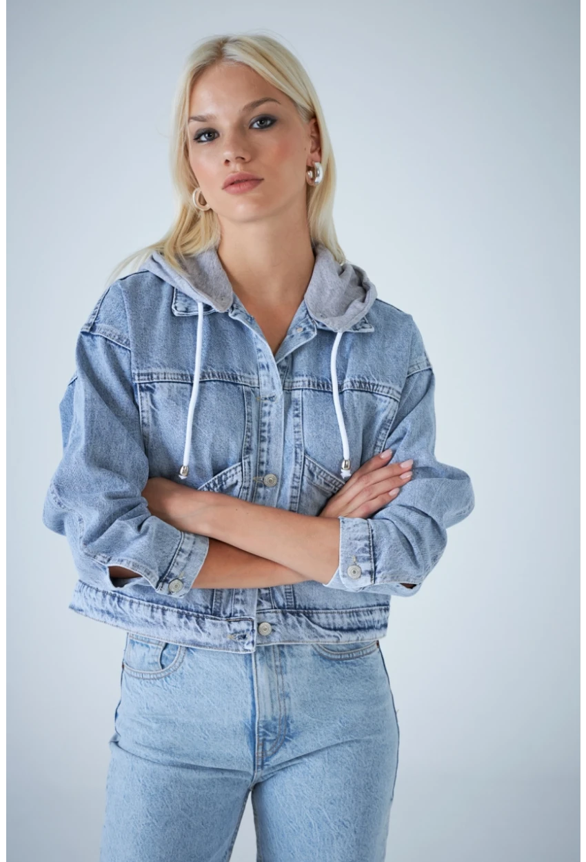 Kadın Mavi Kapüşonlu Denim Ceket TSS100