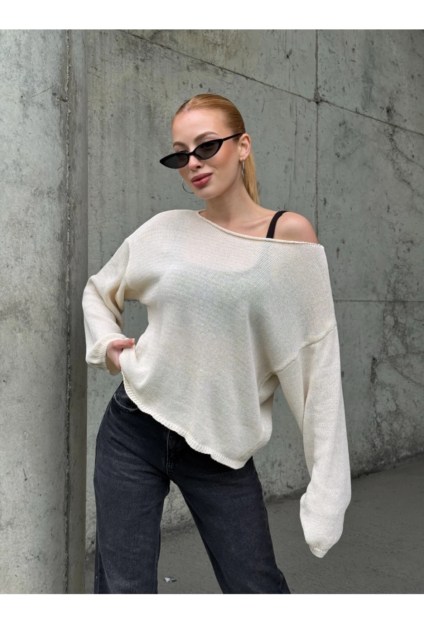 Kadın Omuz Açık Salaş Triko Kazak