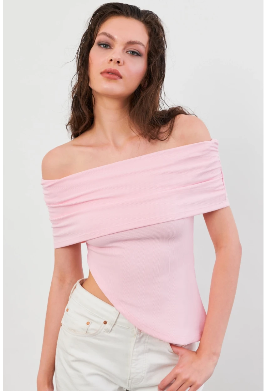 Kadın Pudra Asimetrik Madonna Yaka Bluz OPS4251
