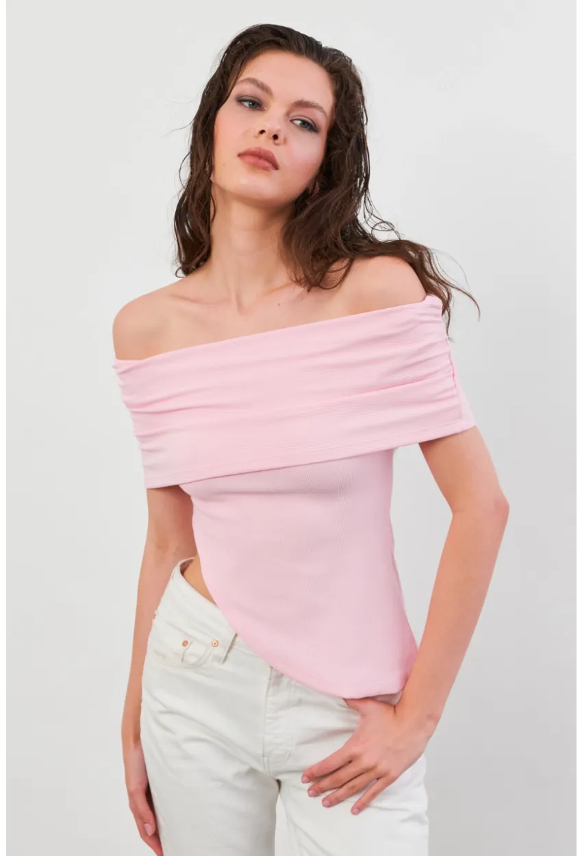 Kadın Pudra Asimetrik Madonna Yaka Bluz OPS4251