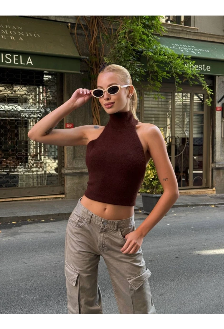 Kadın Sırt Açık Balıkçı Yaka Yumoş Crop Bluz