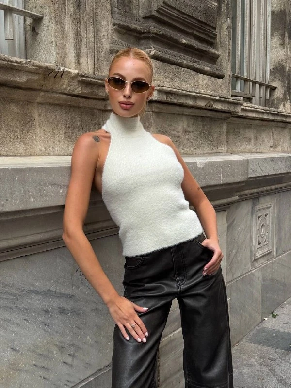 Kadın Sırt Açık Balıkçı Yaka Yumoş Crop Bluz