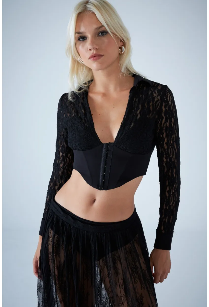 Kadın Siyah Ağraf Kapamalı Gloplu Dantel Bluz HO59