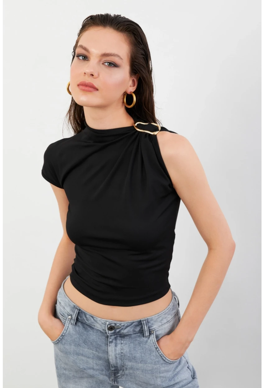 Kadın Siyah Aksesuarlı Bluz EY3129