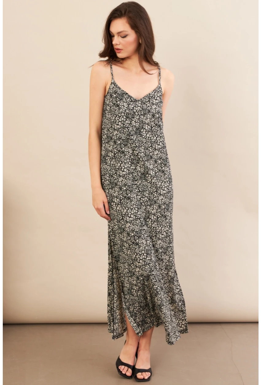 Kadın Siyah Askılı Desenli Krinkıl Midi Elbise AYD413