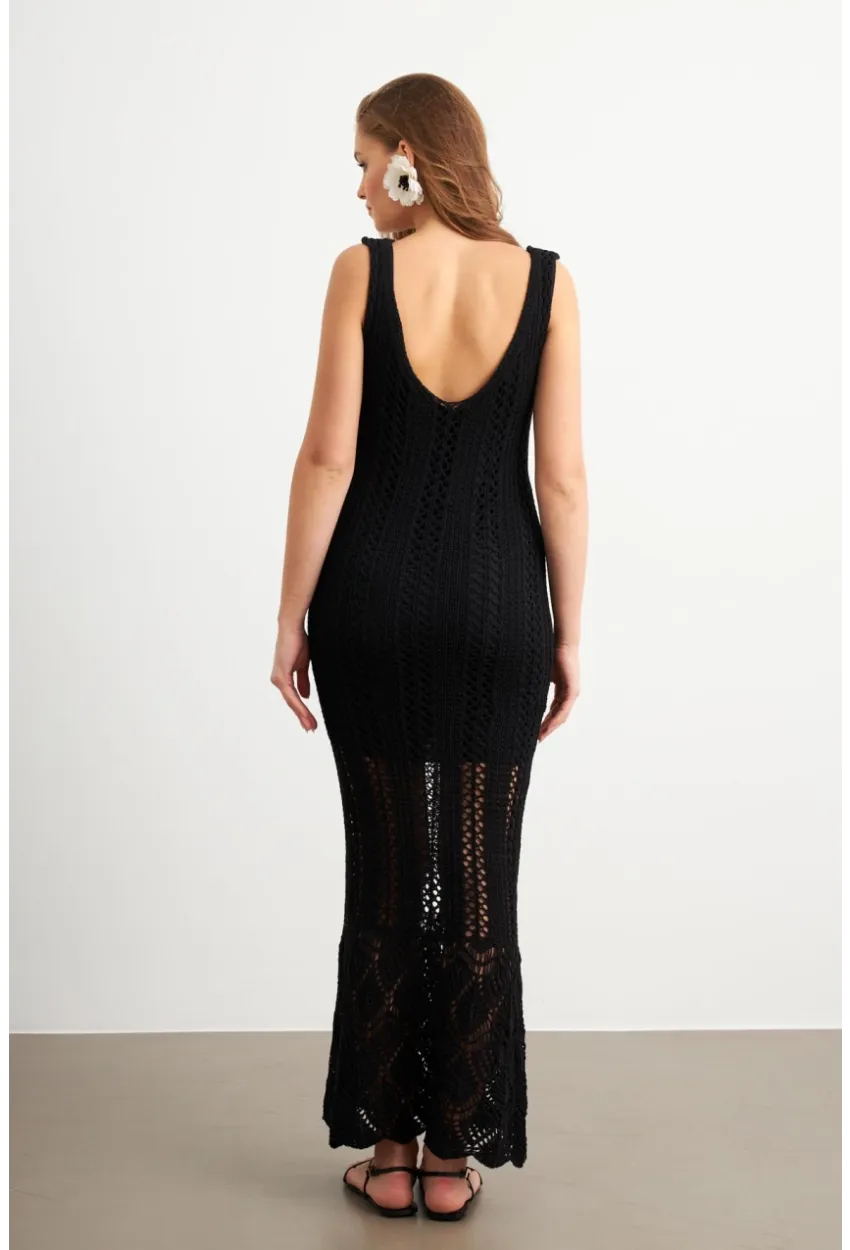 Kadın Siyah Astarlı Ajurlu Maxi Elbise MBE15001