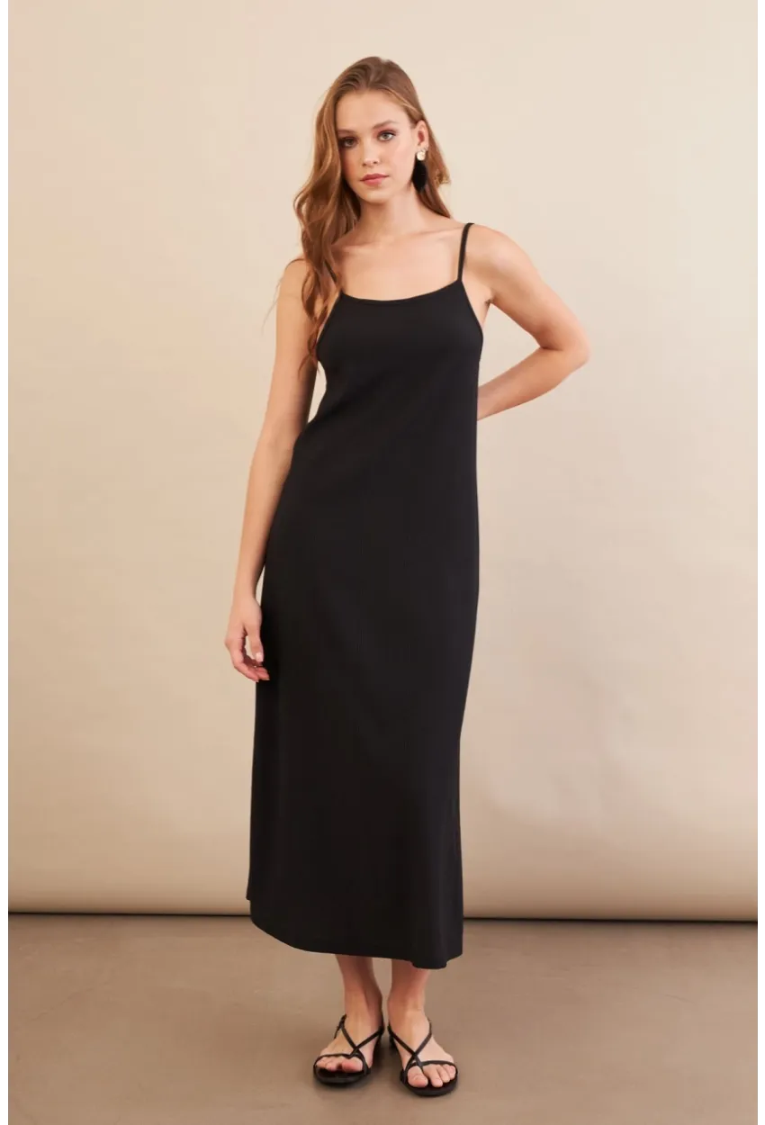 Kadın Siyah Ayarlanabilir Askılı Bürümcük Midi Elbise MX9455