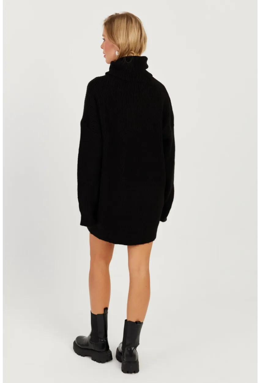 Kadın Siyah Balıkçı Yaka Triko Tunik KZ2504