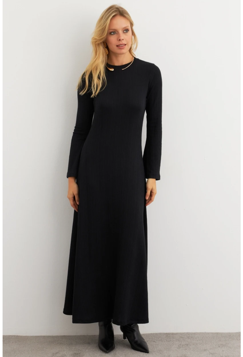 Kadın Siyah Basic Maxi Elbise COL30