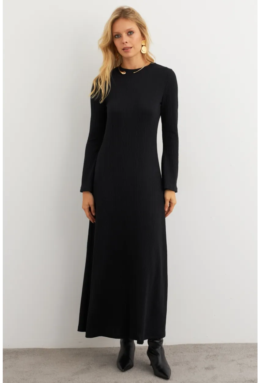 Kadın Siyah Basic Maxi Elbise COL30