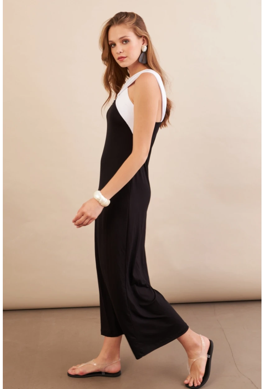 Kadın Siyah-Beyaz Çapraz Askılı Kontrast Midi Elbise EY3116