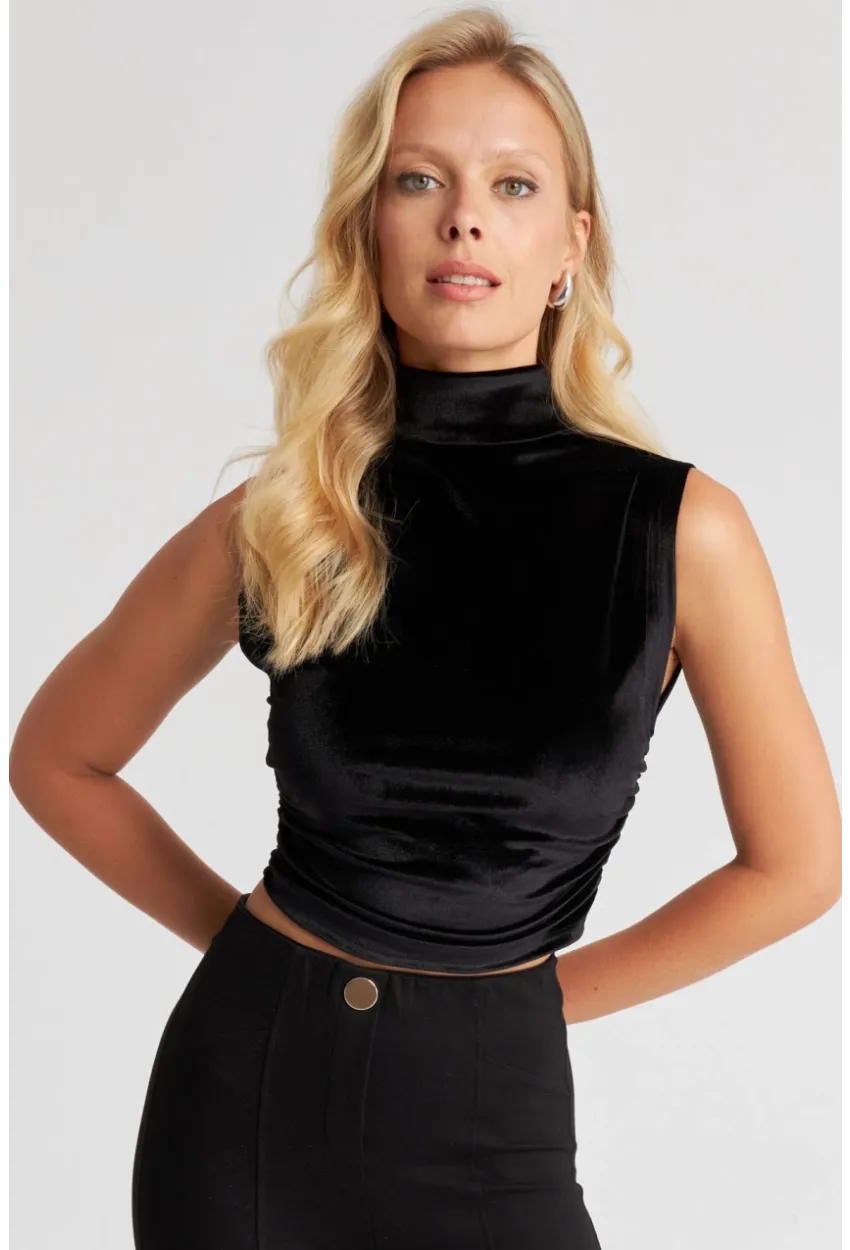 Kadın Siyah Büzgülü Kadife Bluz B228