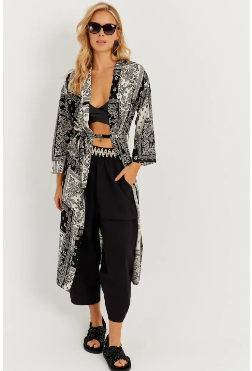 Kadın Siyah-Ekru Desenli Kimono GÇ155