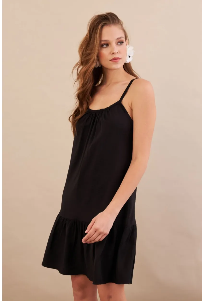 Kadın Siyah Eteği Volanlı Askılı Midi Elbise OPS4152