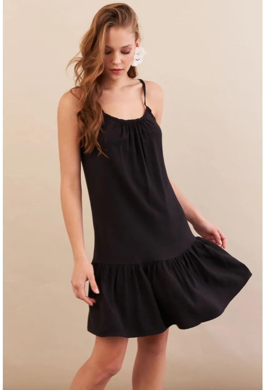 Kadın Siyah Eteği Volanlı Askılı Midi Elbise OPS4152