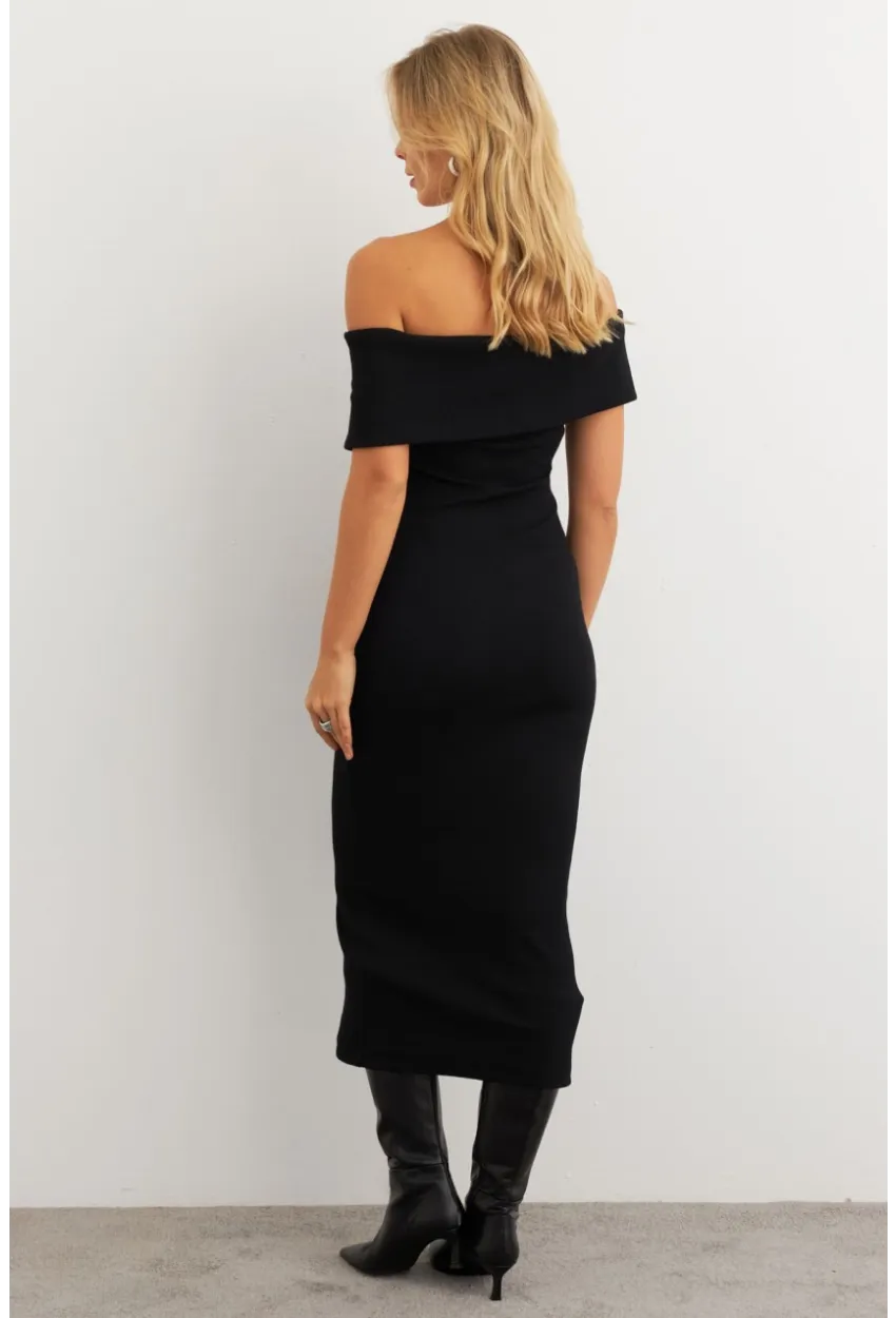 Kadın Siyah Fermuarlı Madonna Yaka Midi Elbise EY3011