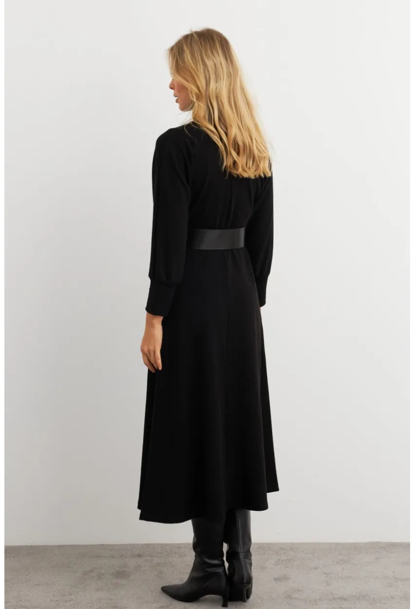 Kadın Siyah Kemerli Balıkçı Yaka Elbise MKSD992
