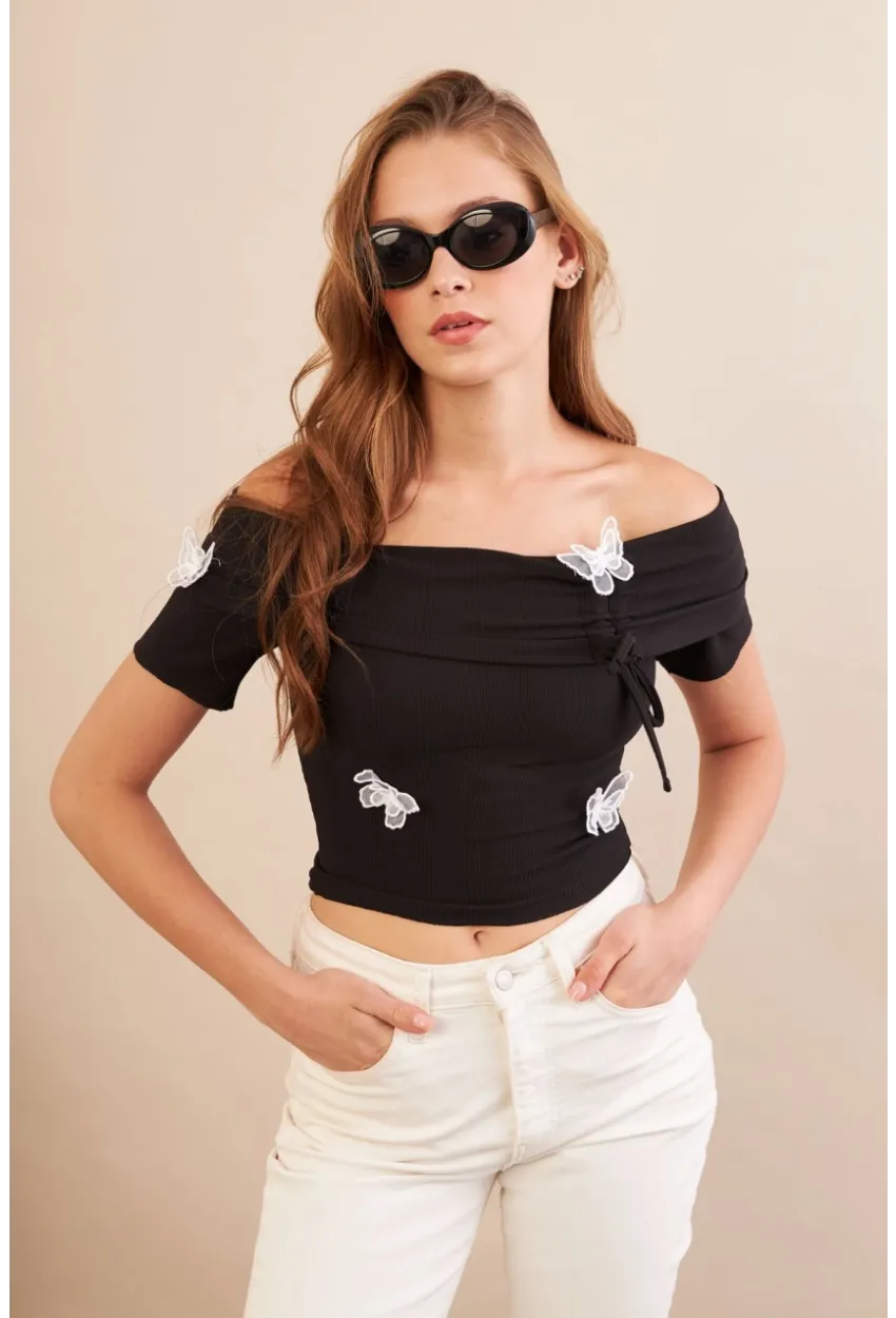 Kadın Siyah Madonna Yaka Kelebek Detaylı Bluz FLU7268