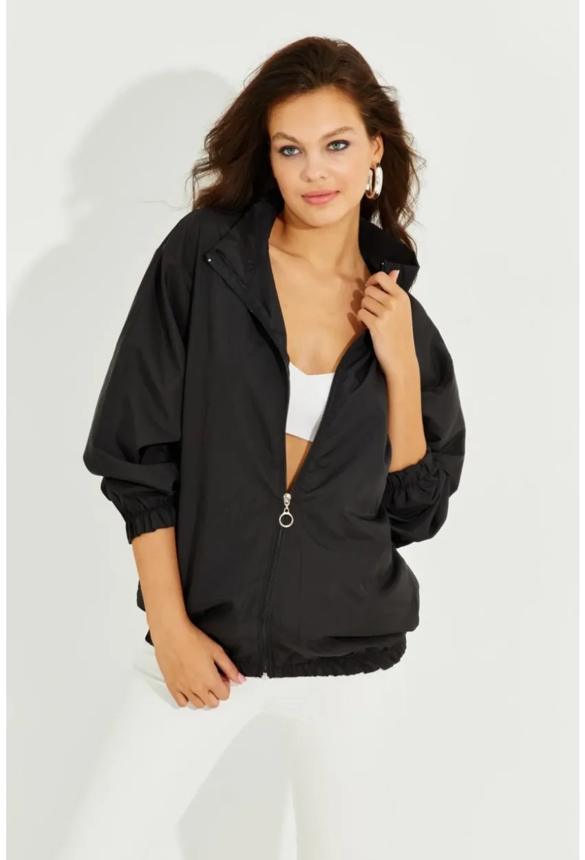 Kadın Siyah Mevsimlik İnce Yağmurluk MEN2005