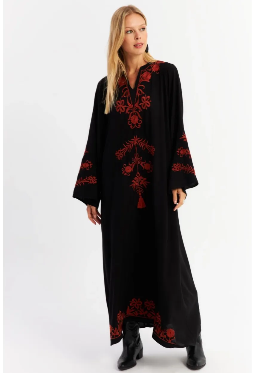 Kadın Siyah Nakışlı Maxi Elbise ALO14