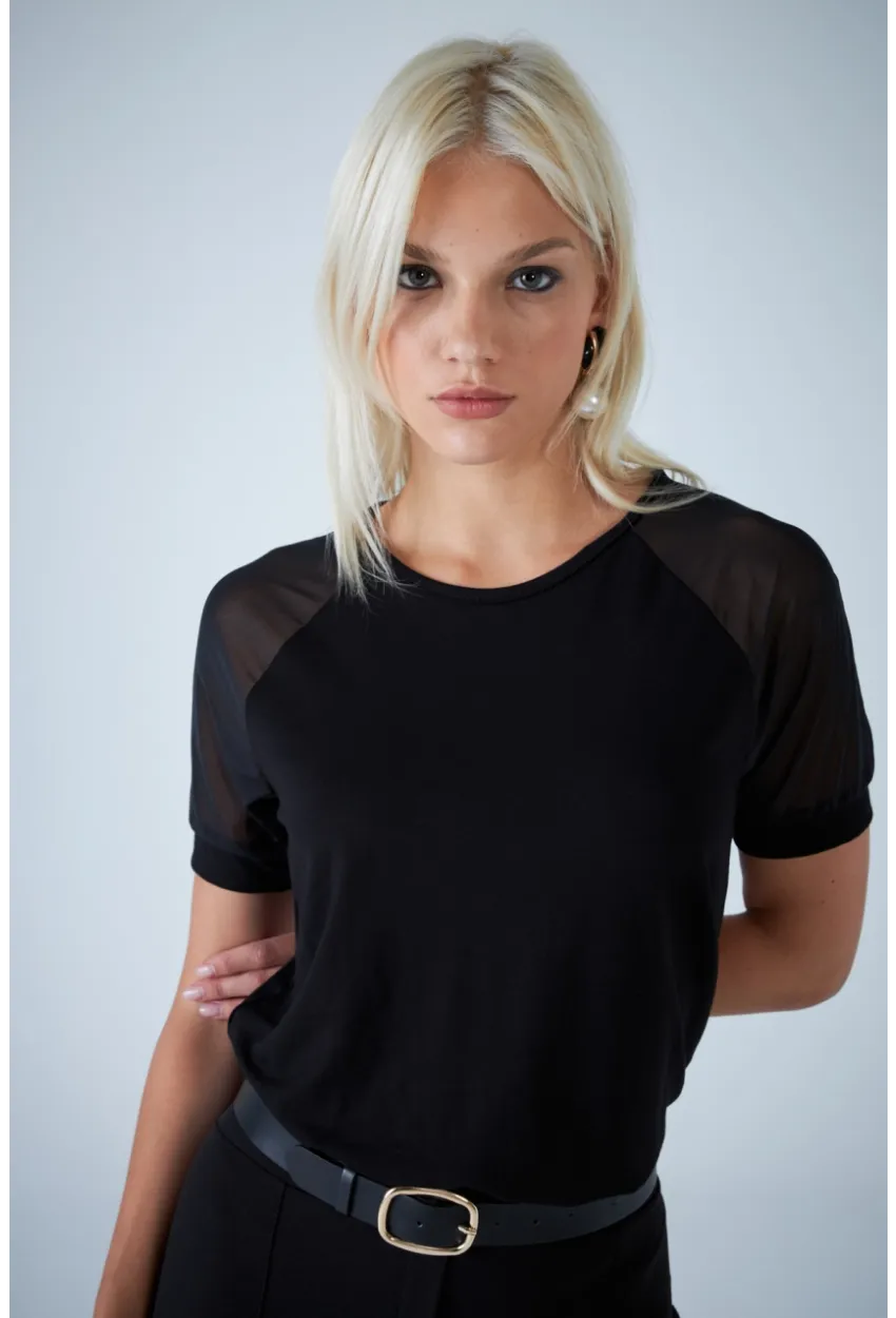 Kadın Siyah Omuzları Tül Bluz EY3137