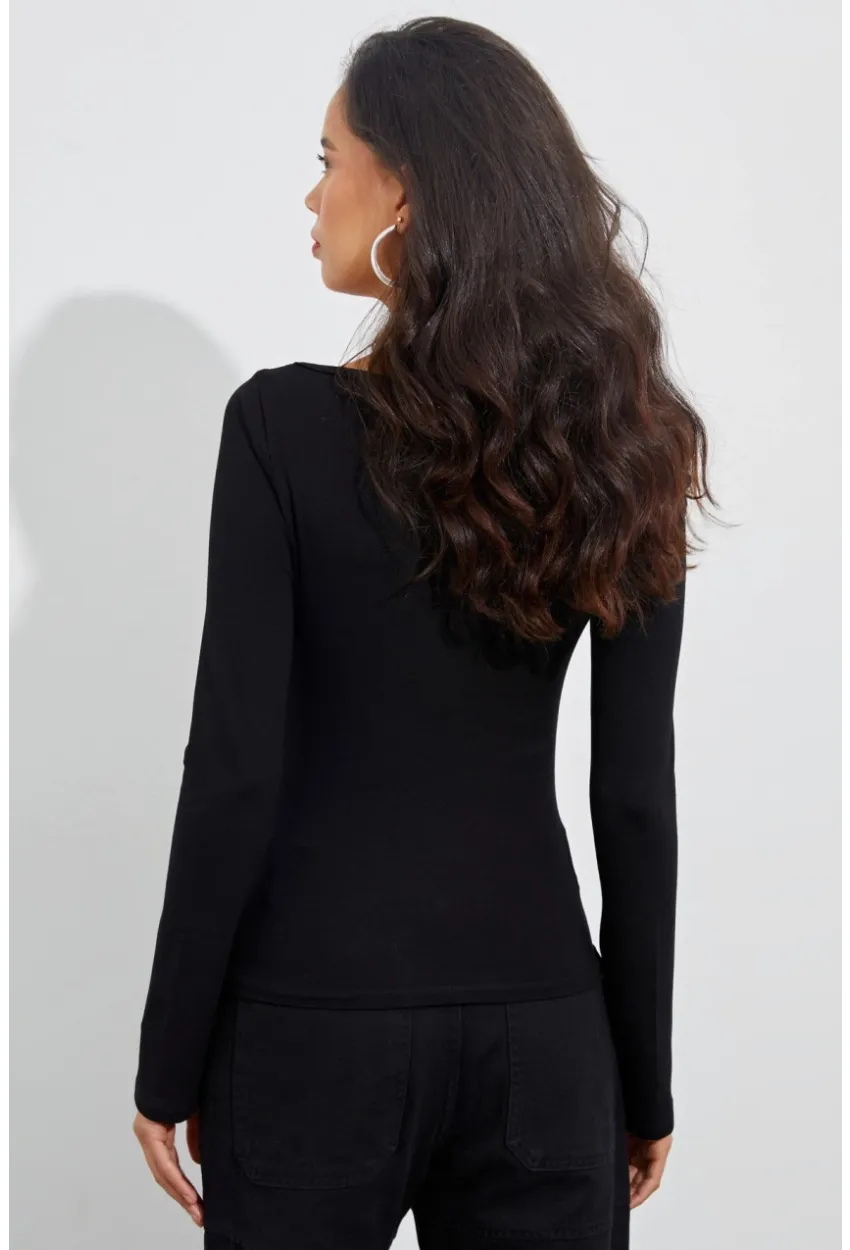 Kadın Siyah Önü Damla Kare Yaka Bluz B1925