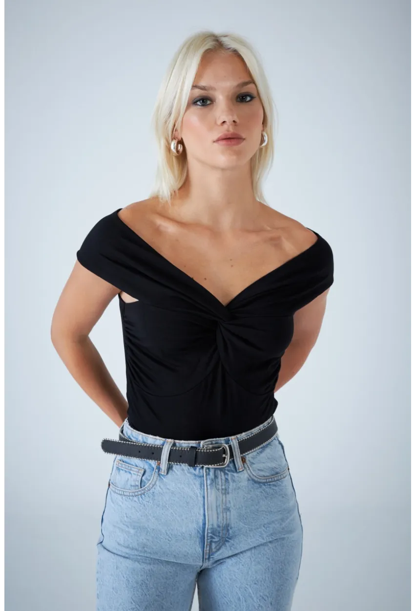 Kadın Siyah Önü Düğümlü Bluz AYD417