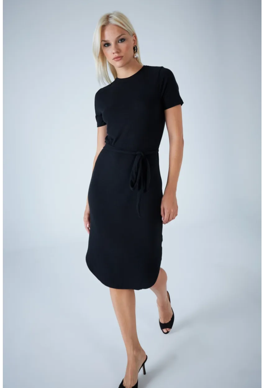 Kadın Siyah Sırt Lastikli Bağlamalı Midi Elbise LPP1316