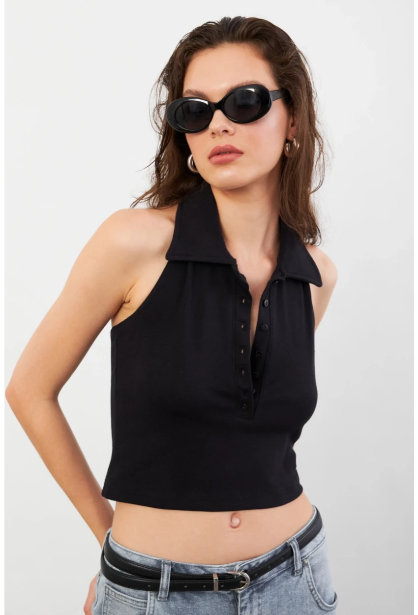 Kadın Siyah Sırtı Açık Düğmeli Bluz LPP1246-90