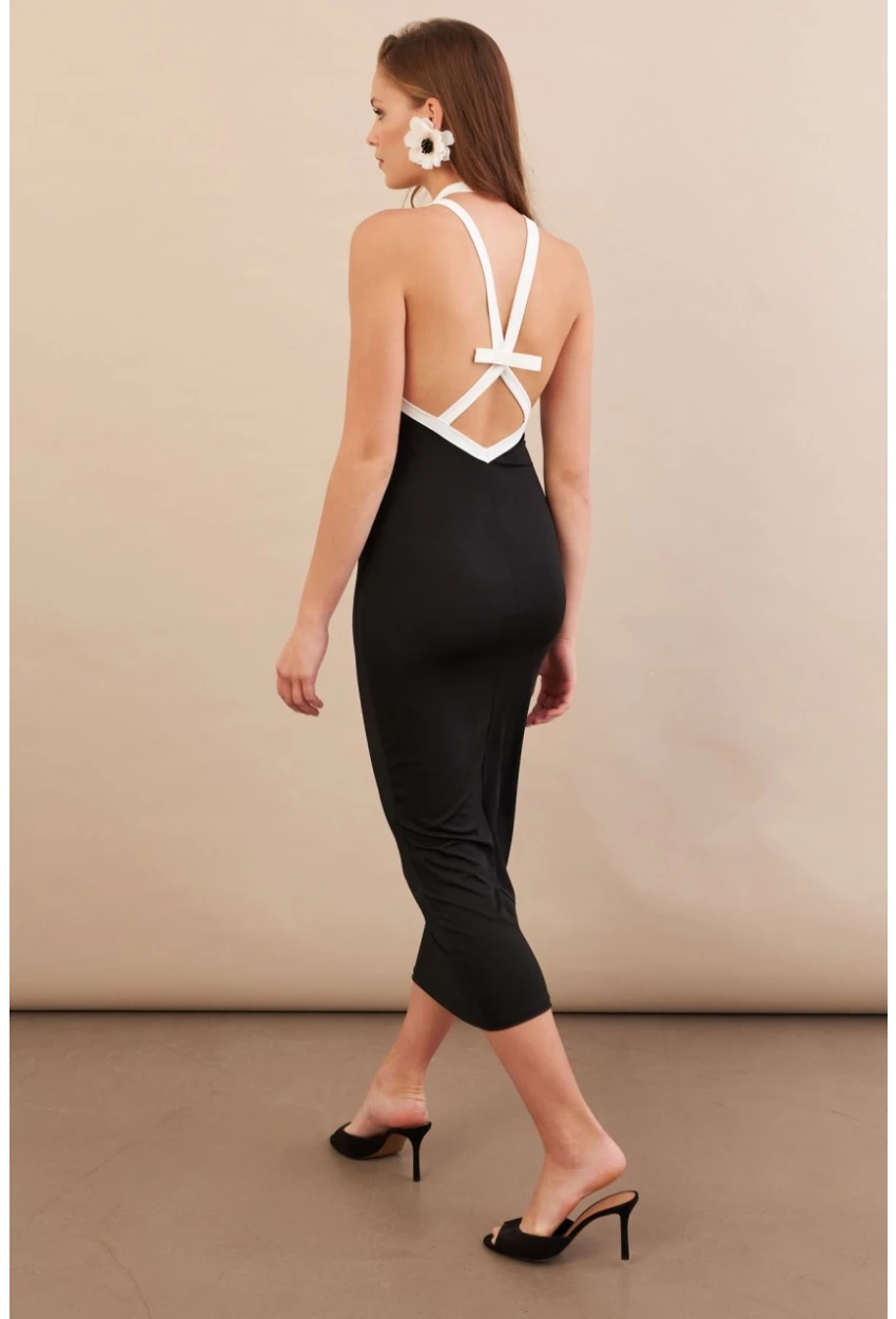 Kadın Siyah Sırtı Çapraz Askılı Midi Elbise AN8126