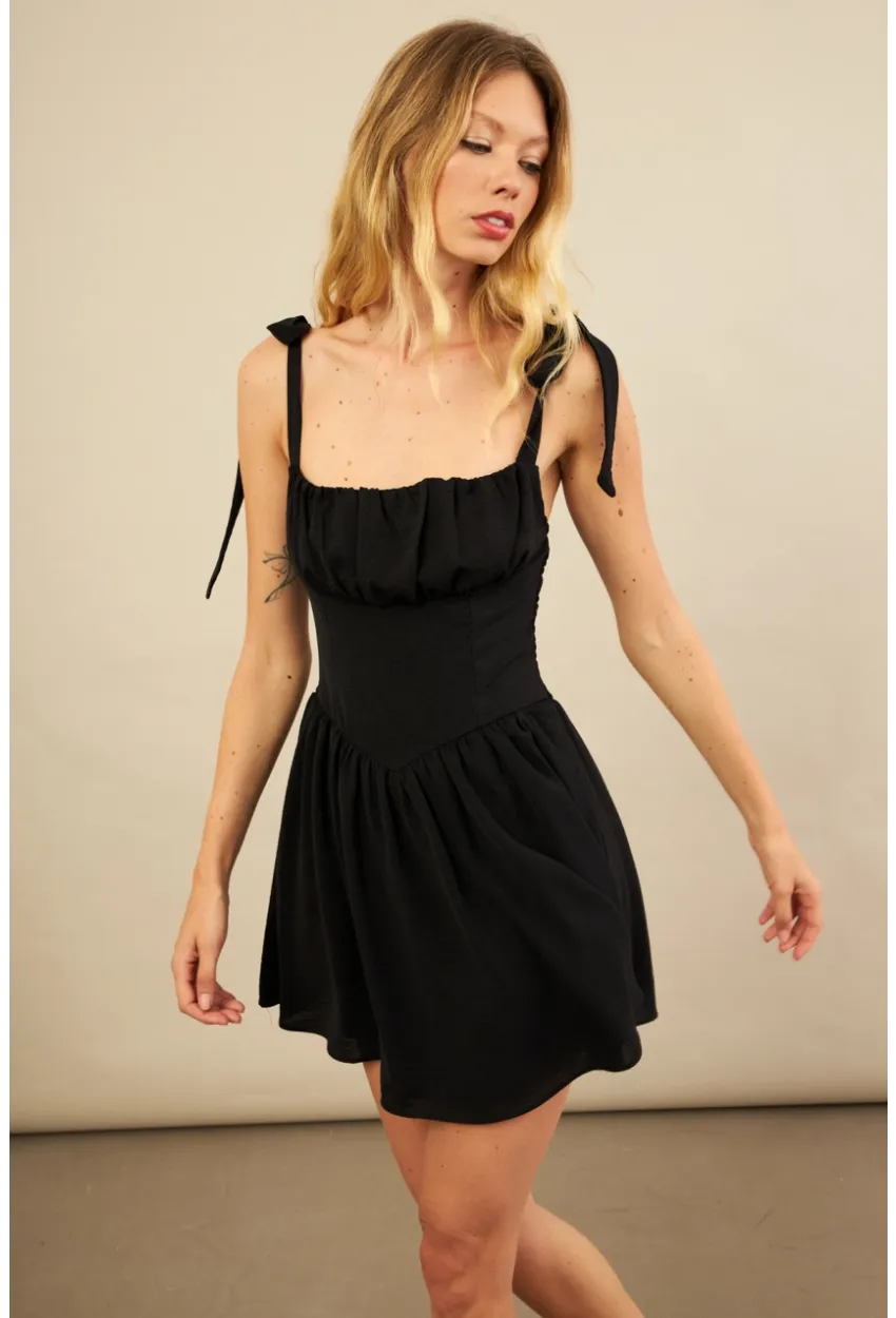 Kadın Siyah Sırtı Gipeli Mini Elbise YEL221688