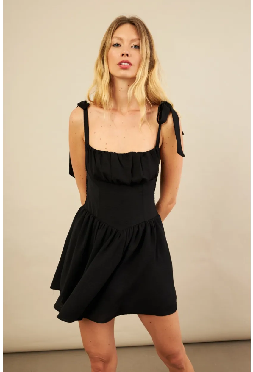 Kadın Siyah Sırtı Gipeli Mini Elbise YEL221688