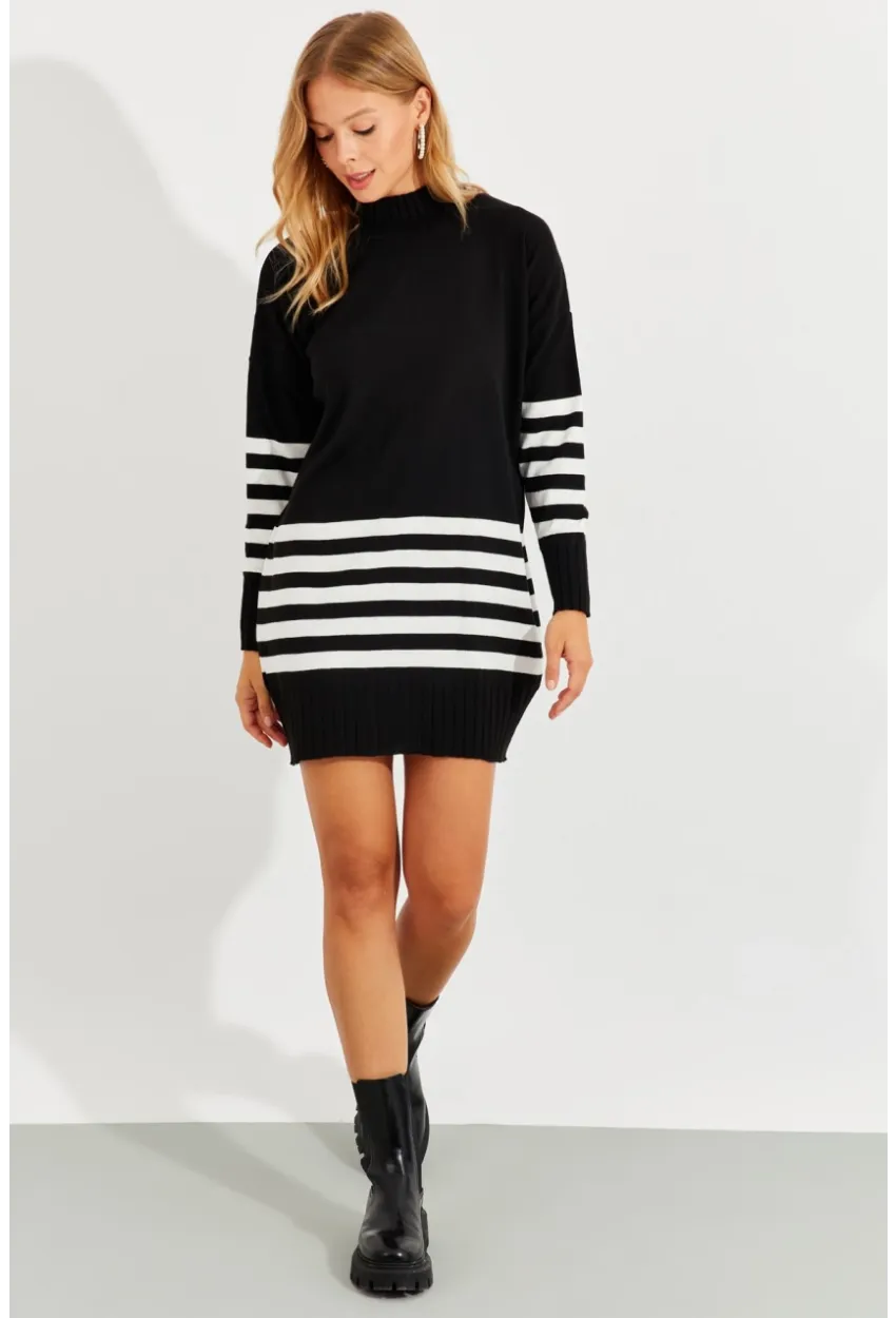 Kadın Siyah Triko Çizgili Tunik YV202