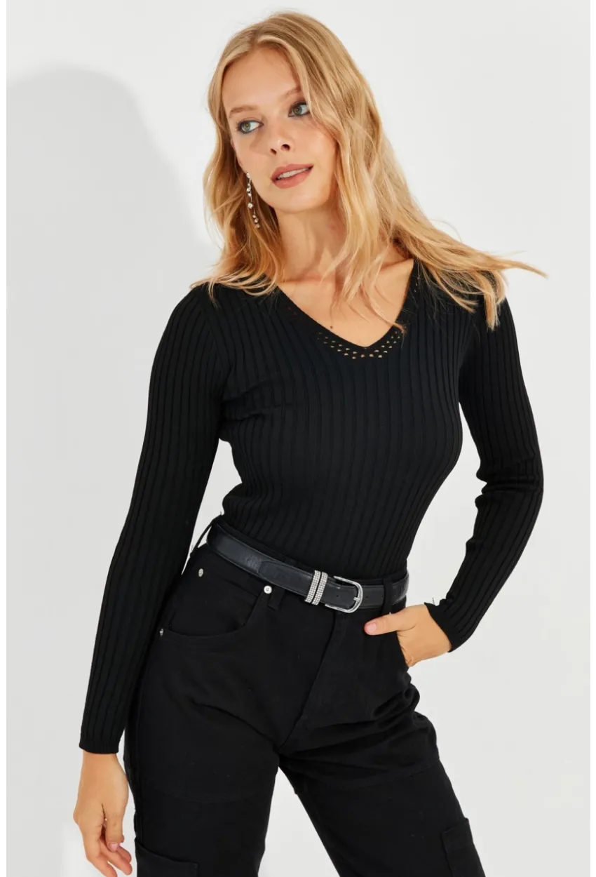 Kadın Siyah V Yaka Fitilli Triko Bluz SMT216