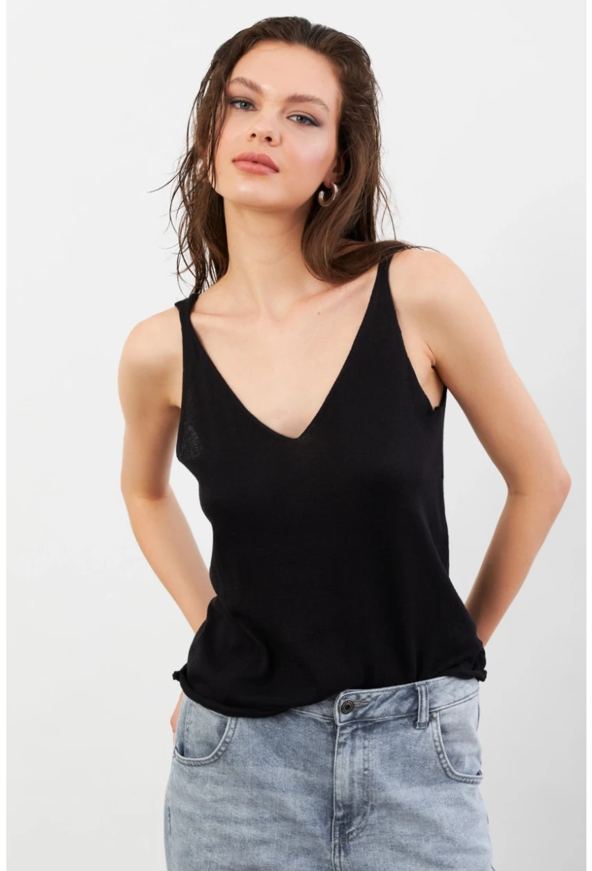 Kadın Siyah V Yaka Triko Bluz KZ546