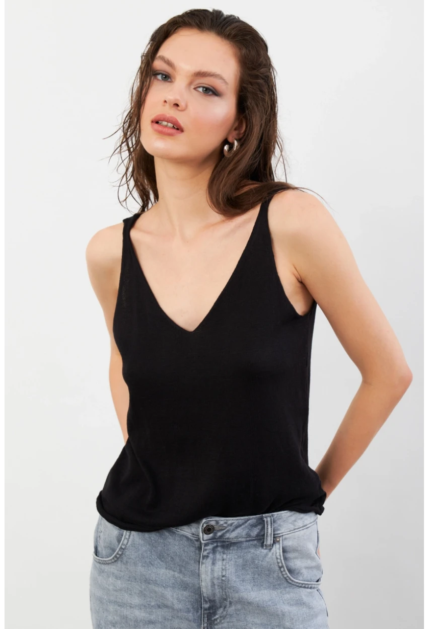 Kadın Siyah V Yaka Triko Bluz KZ546