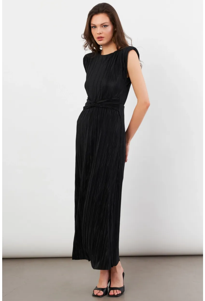 Kadın Siyah Vatkalı Pileli Astarlı Midi Elbise DMR436