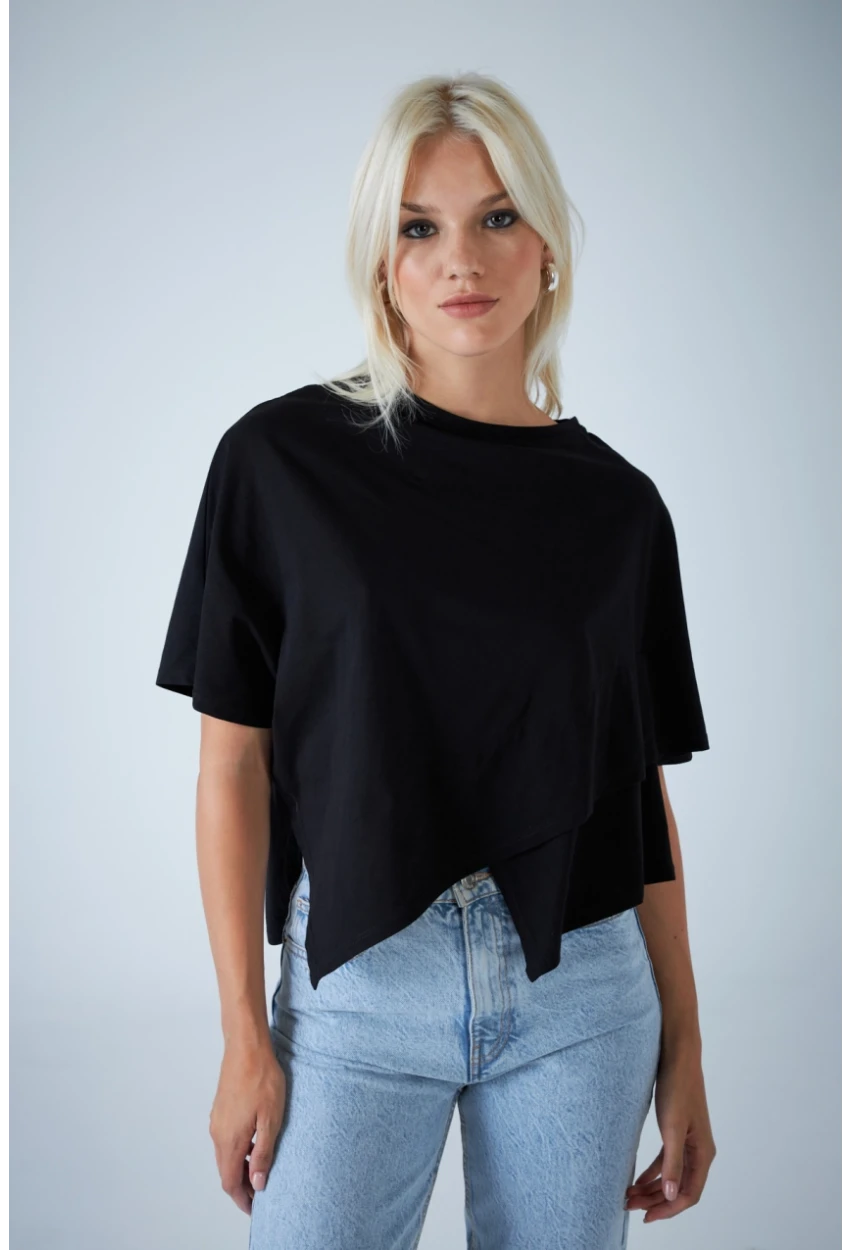 Kadın Siyah Yarasa Kol Asimetrik T-Shirt LPP1315
