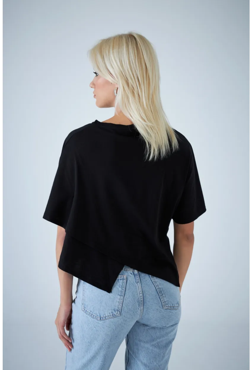 Kadın Siyah Yarasa Kol Asimetrik T-Shirt LPP1315