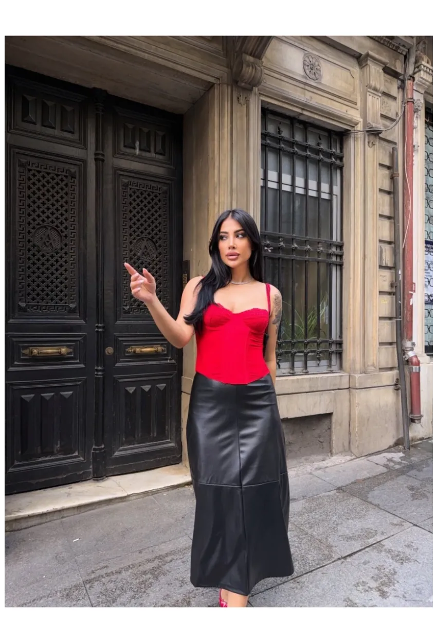 Midi Boy Siyah Deri Etek