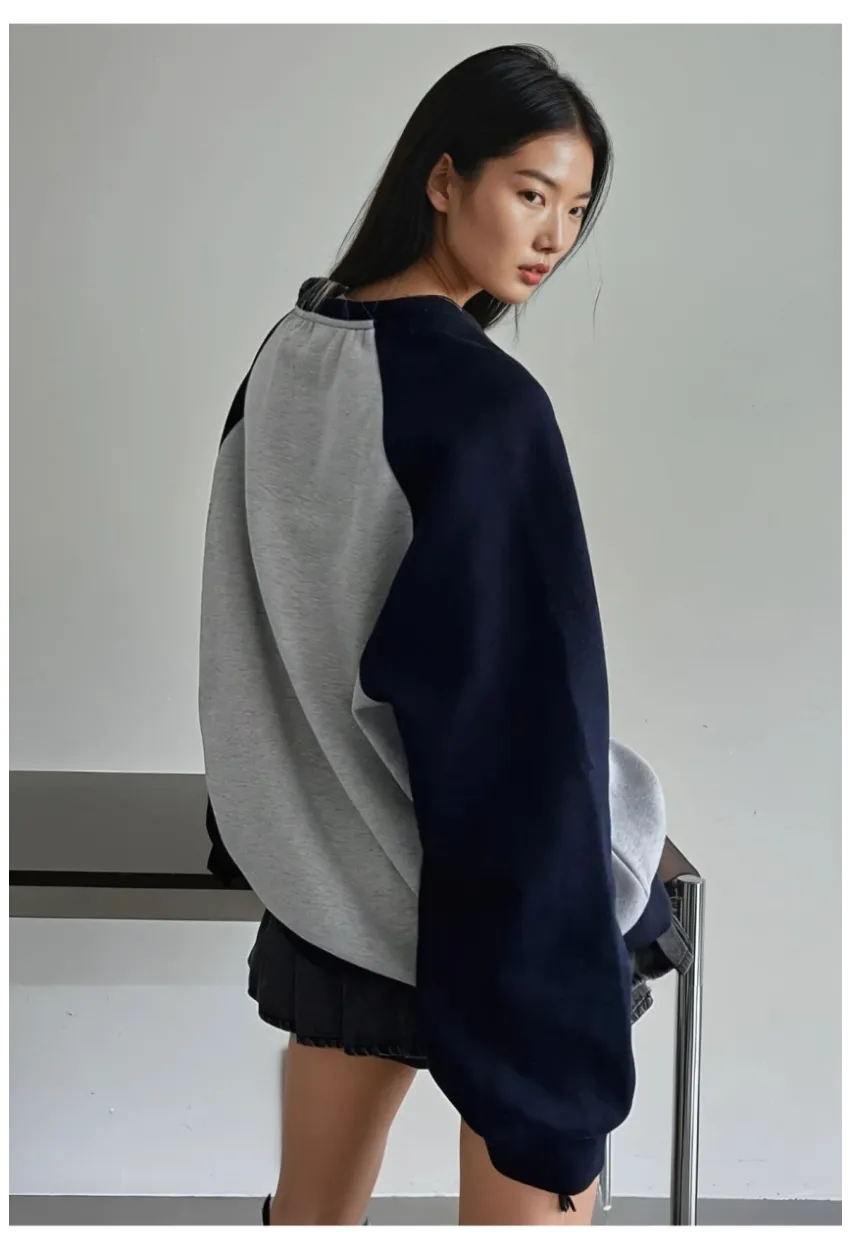 Yıldız Desenli Bloklu Oversize Sweatshirt