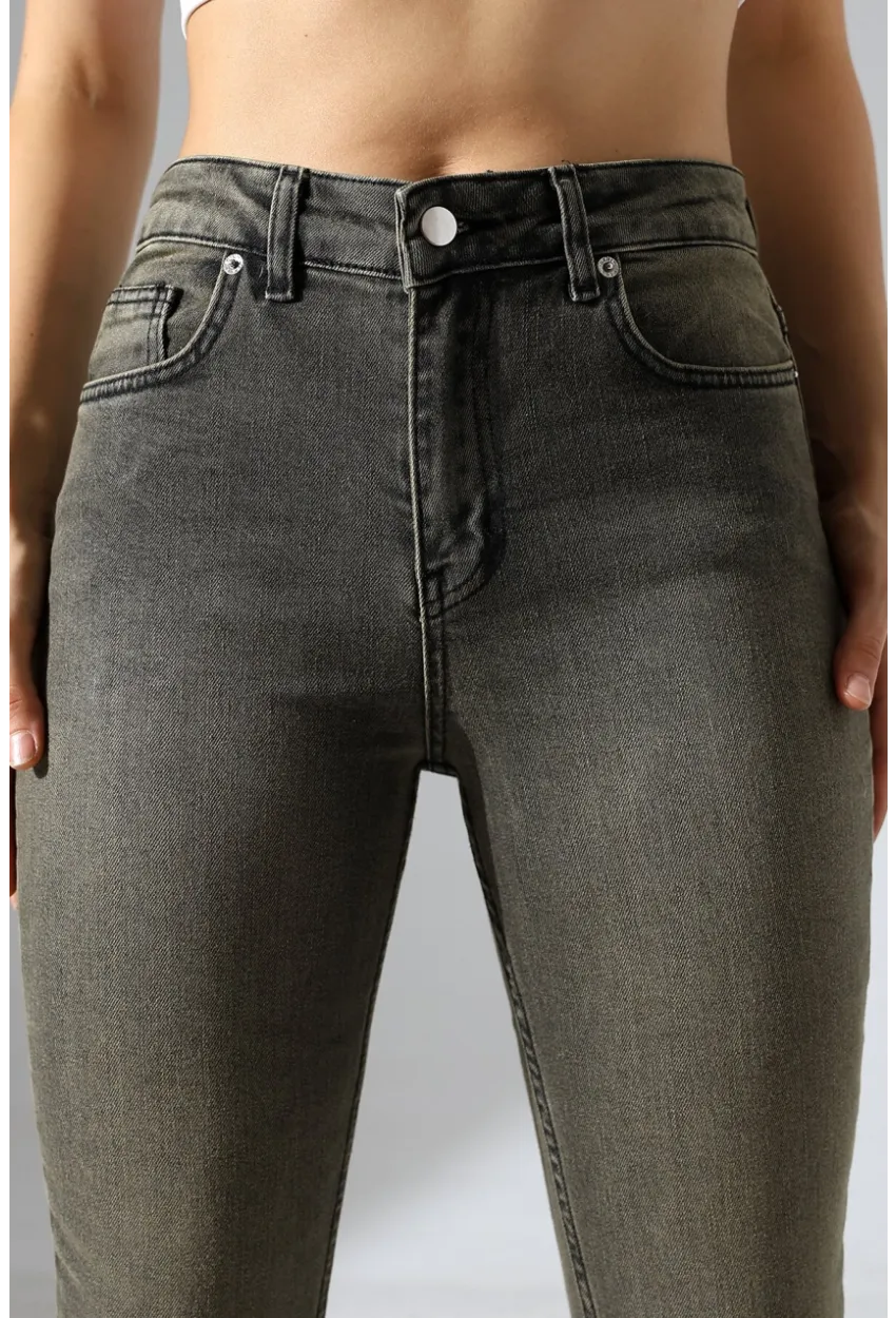 Yüksek Bel Dar Paça Yıkamalı Kadın Jean Haki