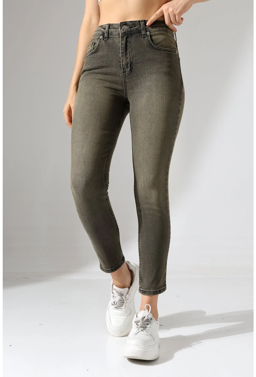 Yüksek Bel Dar Paça Yıkamalı Kadın Jean Haki